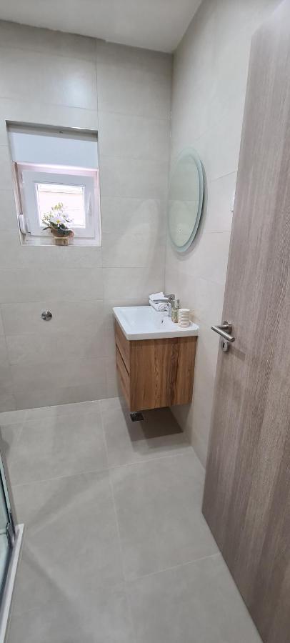 Apartmani Ivana 2 Kastela Exterior photo